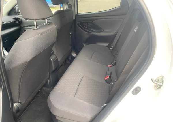 Toyota Yaris cena 84500 przebieg: 26353, rok produkcji 2021 z Kalisz małe 497